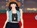 Carly Rae Jepsen to play online